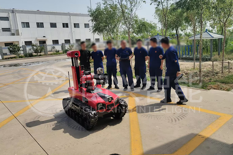 中石化分公司防爆侦检机器人顺利交付验收